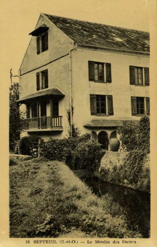 Carte postale ancienne Septeuil-Le Moulin des Dames à Septeuil