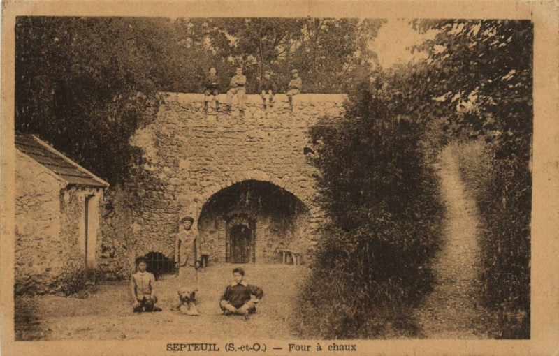 Carte postale ancienne Septeuil-Four a chaux à Septeuil