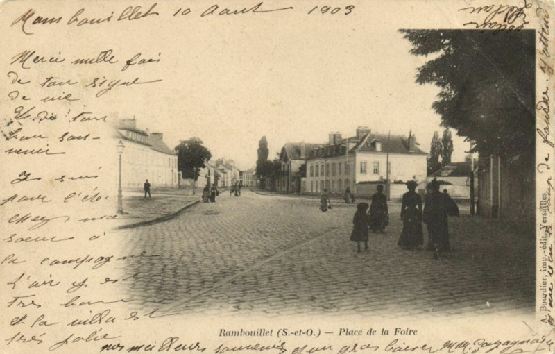 Carte postale ancienne Rambouillet-Place de la Foire à Rambouillet