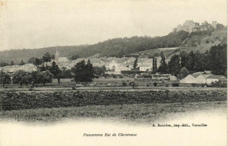 Carte postale ancienne Panorama Est de Chevreuse à Chevreuse