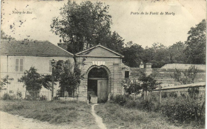 Carte postale ancienne Noisy-le-Roi-Porte de la Foret de Marly à Noisy-le-Roi