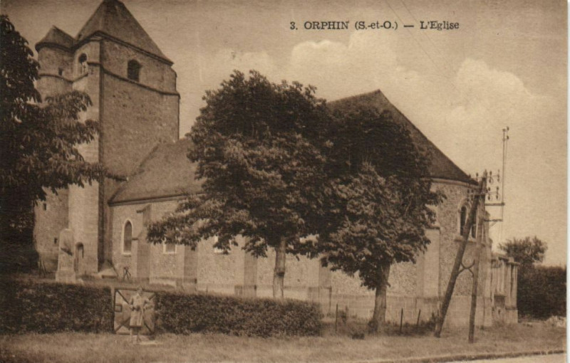Carte postale ancienne Orphin-L'Eglise à Orphin