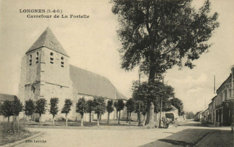 Carte postale ancienne Longnes-Carrefour de la Fortelle à Longnes