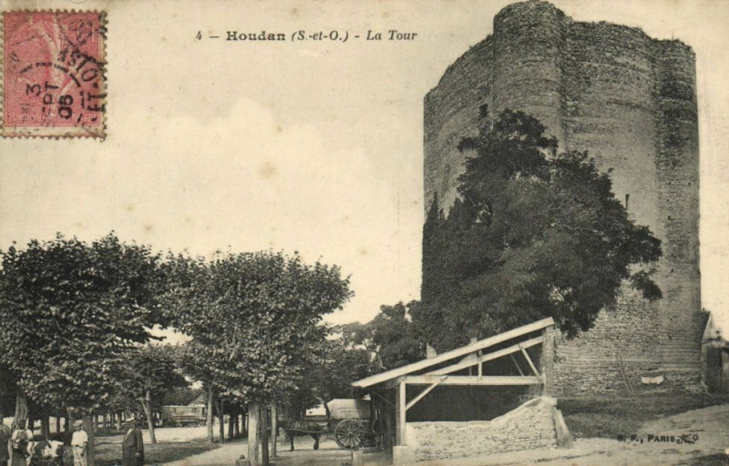 Carte postale ancienne Houdan-La Tour à Houdan