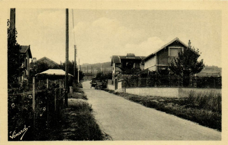 Carte postale ancienne Andresy-Rue de la Fontaine à Andrésy