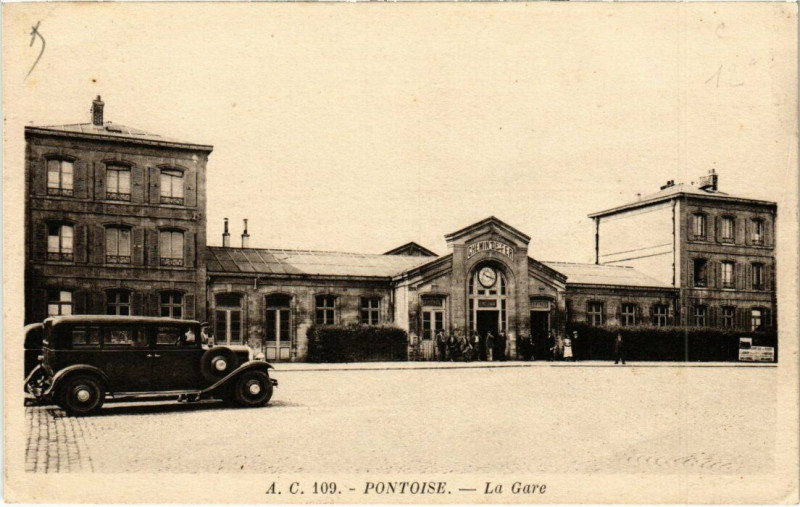 Carte postale ancienne Pontoise - La Gare à Pontoise