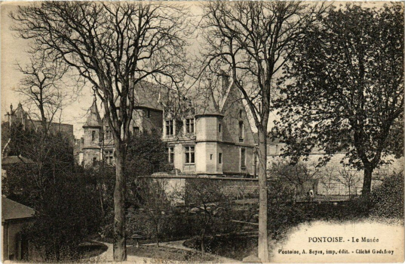 Carte postale ancienne Pontoise - Le Musée à Pontoise