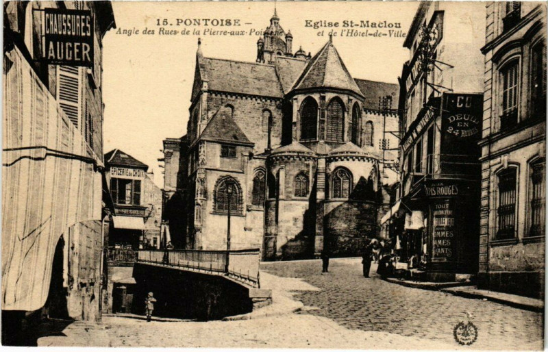 Carte postale ancienne Pontoise - Eglise Saint-Maclou et de l'Hotel-de-Ville à Pontoise