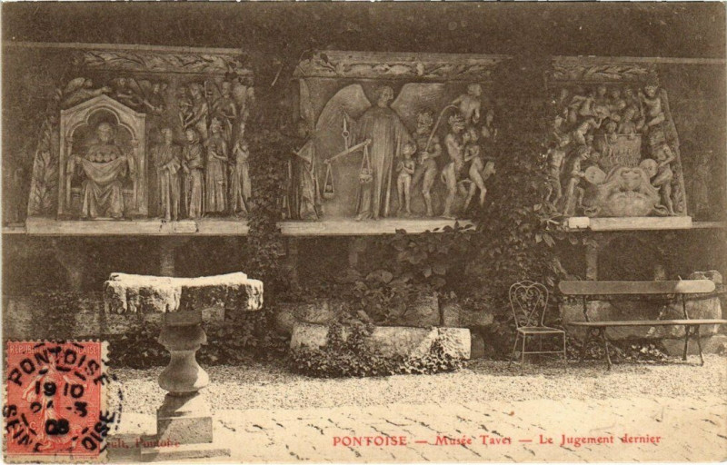 Carte postale ancienne Pontoise - Musée Tavet - Le Jugement dernier à Pontoise