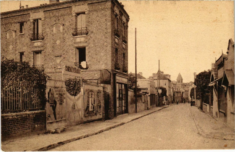 Carte postale ancienne Ermont - Rue d'Eaubonne à Ermont