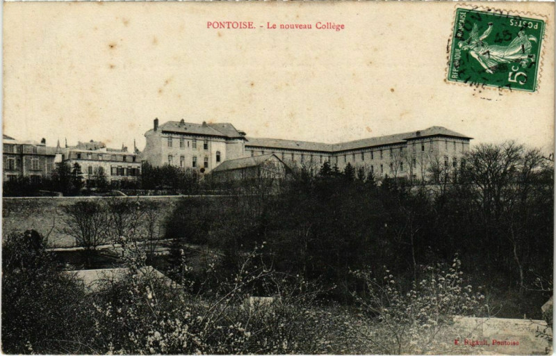 Carte postale ancienne Pontoise - Le nouveau College à Pontoise