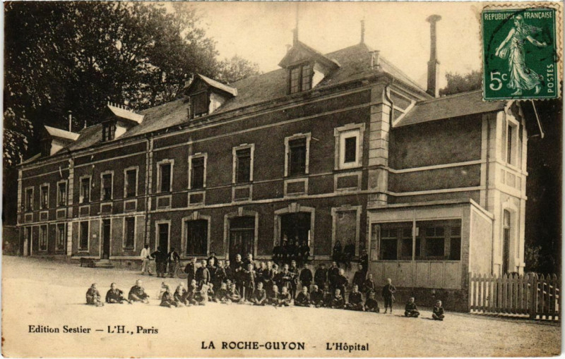 Carte postale ancienne La Roche-Guyon - L'Hopital à La Roche-Guyon