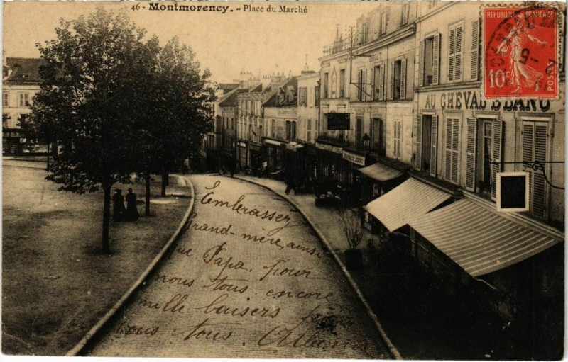 Carte postale ancienne Montmorency - Place du Marche à Montmorency