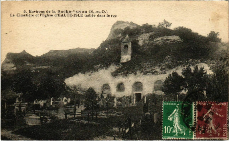 Carte postale ancienne Environs de La Roche-Guyon - Le Cimetiere et l'Eglise d'Haute-Isle à Haute-Isle