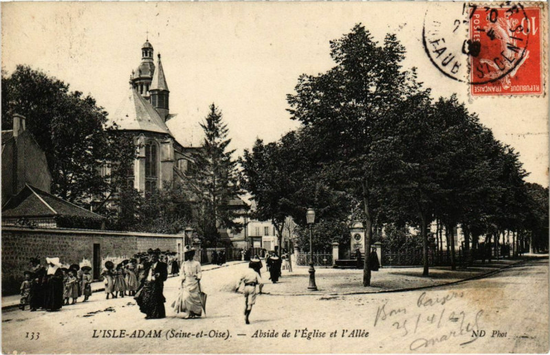 Carte postale ancienne L'Isle-Adam - Abside de l'Eglise et l'Alle à L'Isle-Adam