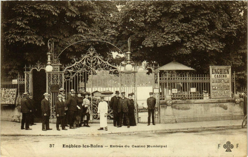 Carte postale ancienne Enghien-les-Bains Entrée du Casino Municipal à Enghien-les-Bains