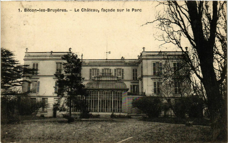 Carte postale ancienne Bécon-les-Bruyeres Chateau sur le Parc