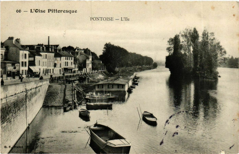 Carte postale ancienne Val-d'Oise Pontoise L'Ile pontons à Pontoise