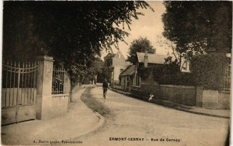Carte postale ancienne Ermont-Cernay - Rue de Cernay à Ermont