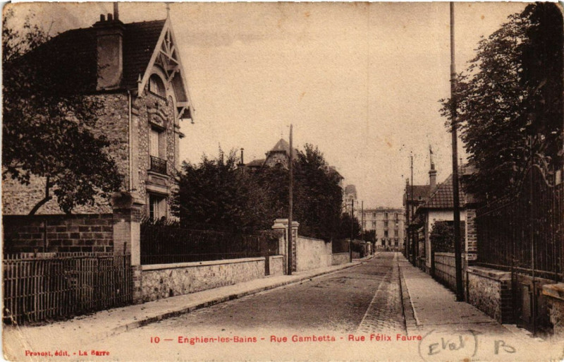 Carte postale ancienne Rue Gambetta - Rue Félix Faure à Enghien-les-Bains
