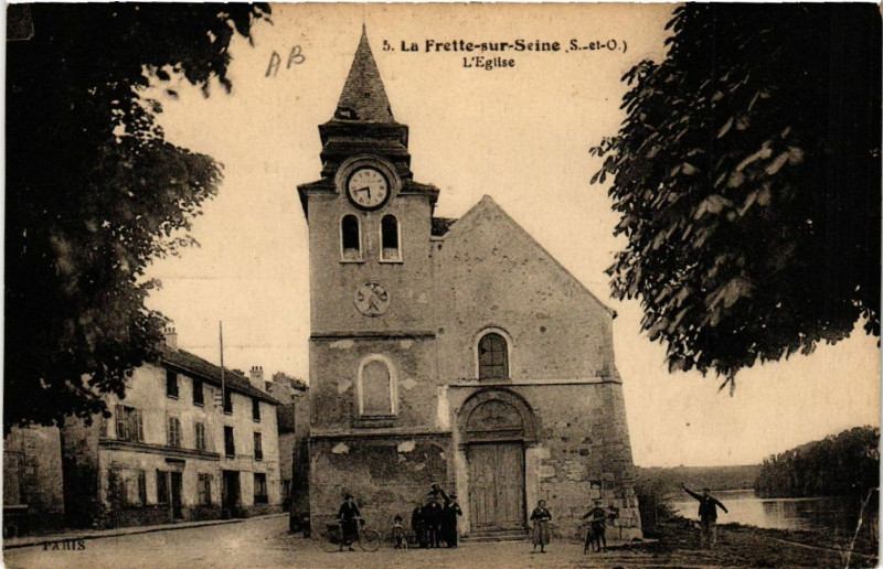 Carte postale ancienne La Frette-sur-Seine (S.-et-O.) - L'Eglise à La Frette-sur-Seine