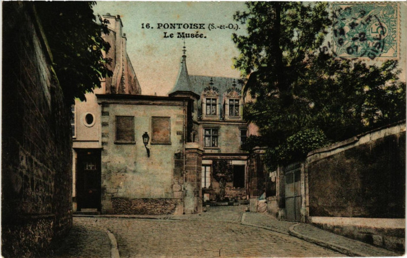 Carte postale ancienne Pontoise(S.-et-O.) - Le Musée à Pontoise