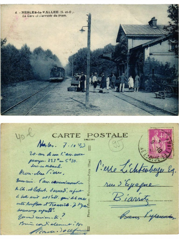 Carte postale ancienne Nesles-la-Vallee La Gare et l'arrivee du train à Nesles-la-Vallée