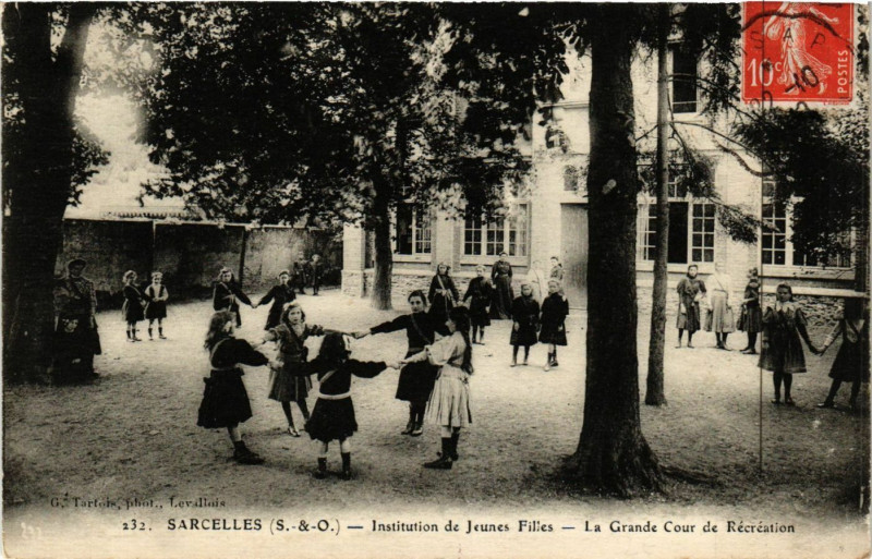 Carte postale ancienne Sarcelles - Institution de Jeunes Filles à Sarcelles