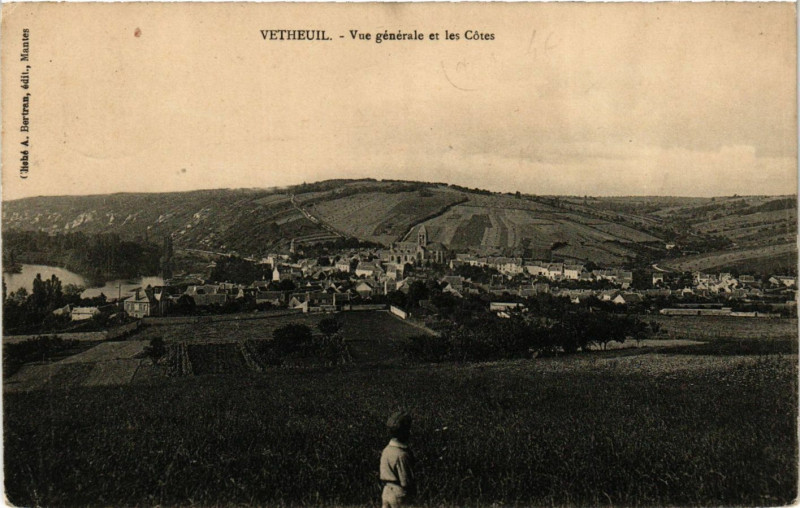 Carte postale ancienne Vétheuil - Vetheuil - Vue generale et les Cotes à Vétheuil
