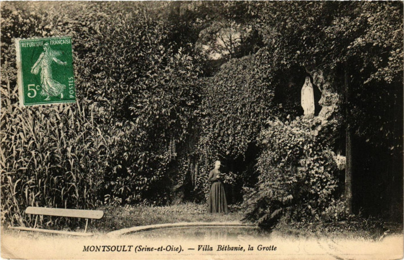 Carte postale ancienne Montsoult - Villa Béthanie - la Grotte à Montsoult