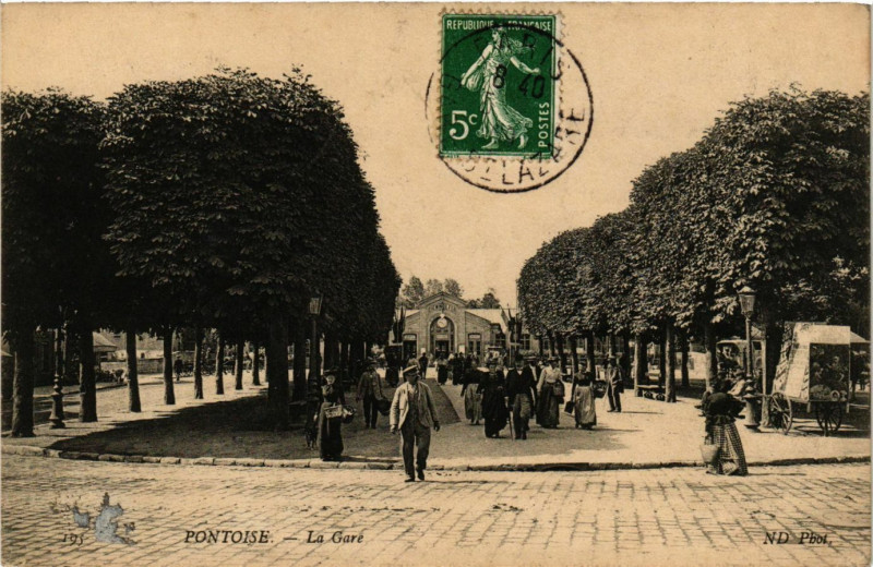 Carte postale ancienne Pontoise - La Gare à Pontoise