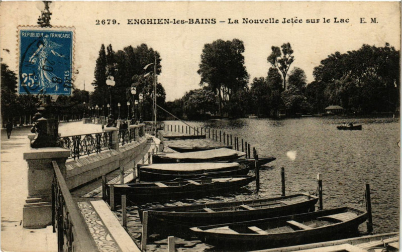 Carte postale ancienne Enghien-les-Bains - La Nouvelle Jetee sur le Lac à Enghien-les-Bains