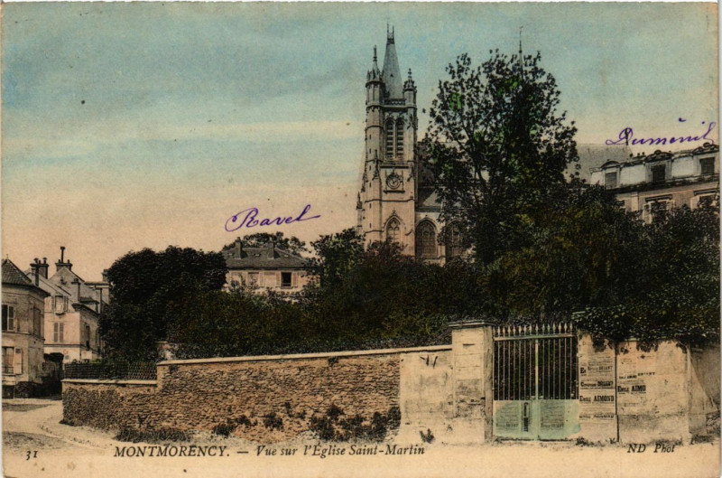 Carte postale ancienne Montmorency - Vue sur l'Eglise Saint-Martin à Montmorency