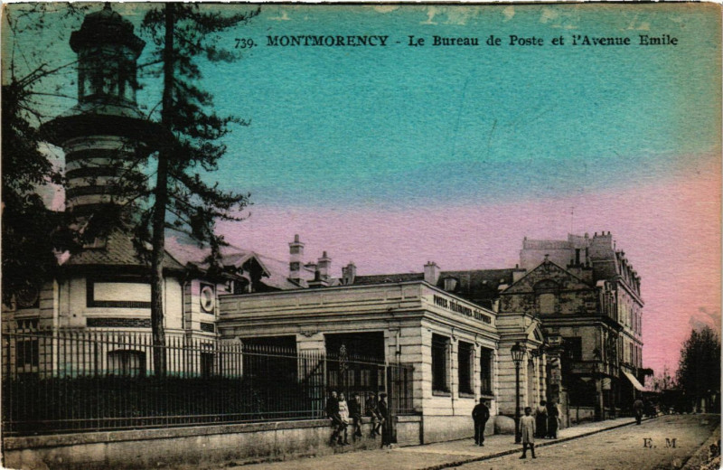 Carte postale ancienne Montmorency - Le Bureau de Poste à Montmorency