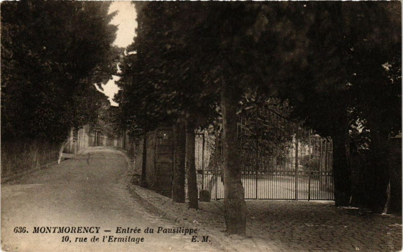 Carte postale ancienne Montmorency - Entrée du Pausilippe à Montmorency