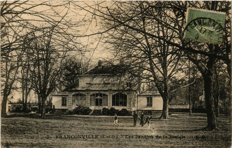 Carte postale ancienne Franconville - Les Jardins de la Mairie à Franconville