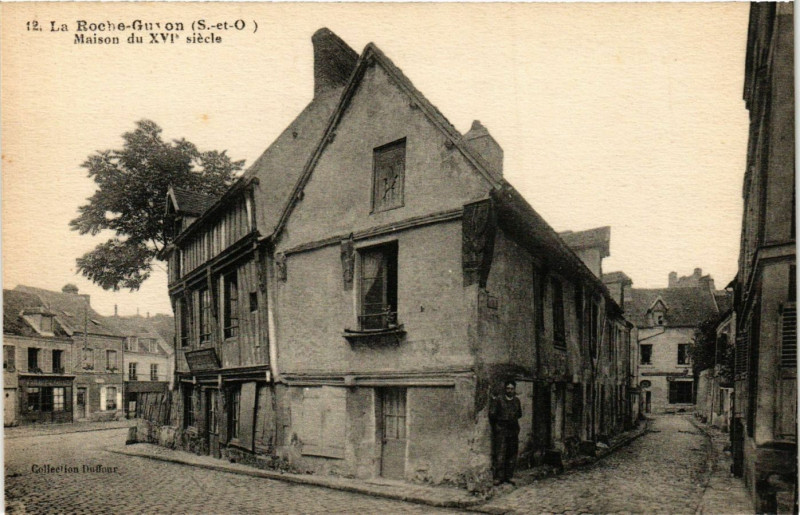 Carte postale ancienne La Roche-Guyon (S.-et-O.)-Maison du Xvi siécle à La Roche-Guyon