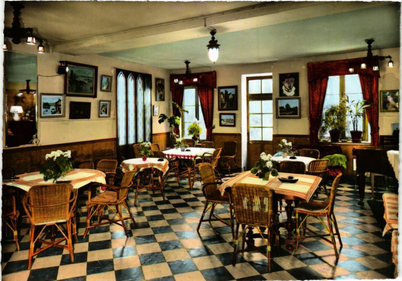Carte postale ancienne Nerville-la-Forét (S.-et-O.) - Auberge des Bancato - Le Salon... à Nerville-la-Forêt