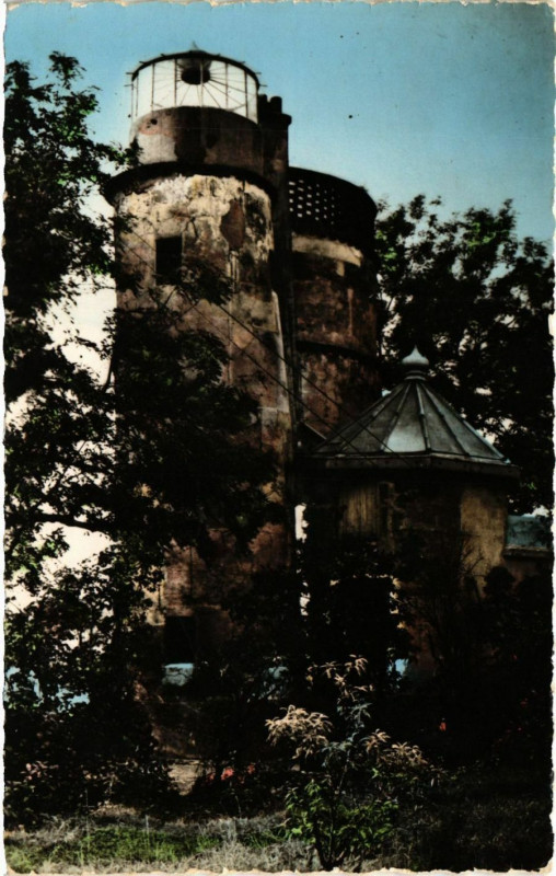 Carte postale ancienne Sarcelles(S.-et-O.) - La Tour de Hugues Capet à Sarcelles