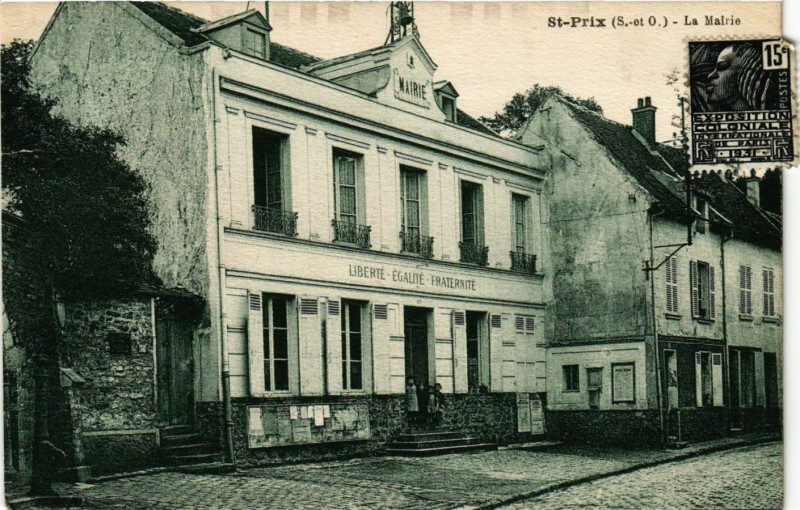 Carte postale ancienne Saint-Prix (S.-et-O.) - La Mairie à Saint-Prix