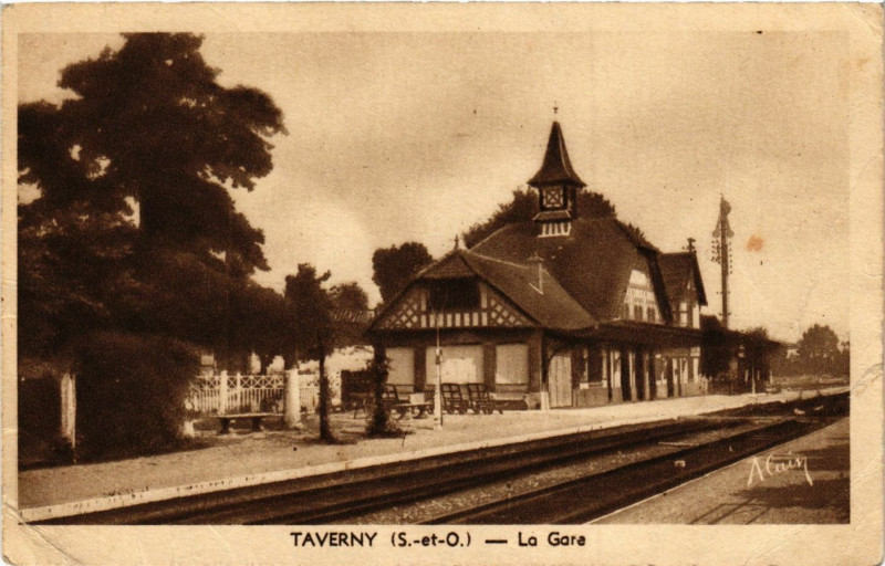 Carte postale ancienne Taverny (S.-et-O.) - La Gare à Taverny