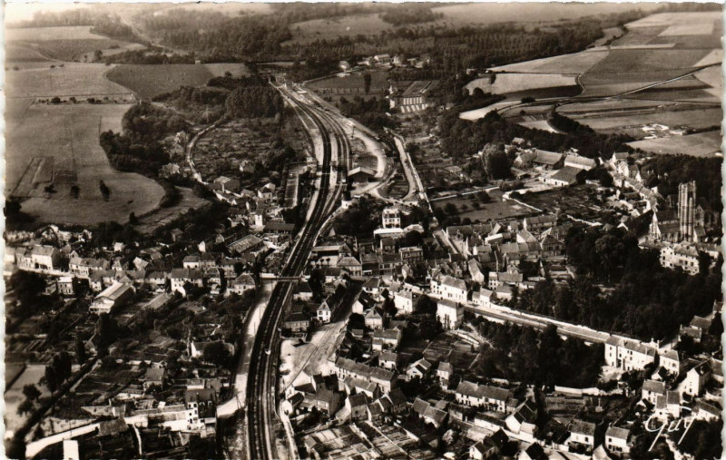 Carte postale ancienne 'En Avion sur Chars (S.-et-O.) (Pilote operateur R.Henrard) ... à Chars