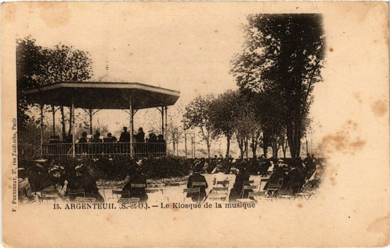 Carte postale ancienne Argenteuil (S.-et-O.) - Le Kiosque de la musique à Argenteuil