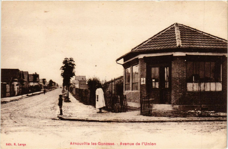 Carte postale ancienne Arneuville les Gonesse -Avenue de l'Union à Gonesse