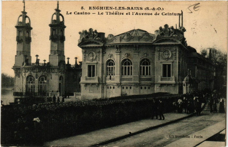 Carte postale ancienne Enghien-les-Bains (S.-&-O.) - Le Casino - Le Théátre et l'Avenue de à Enghien-les-Bains