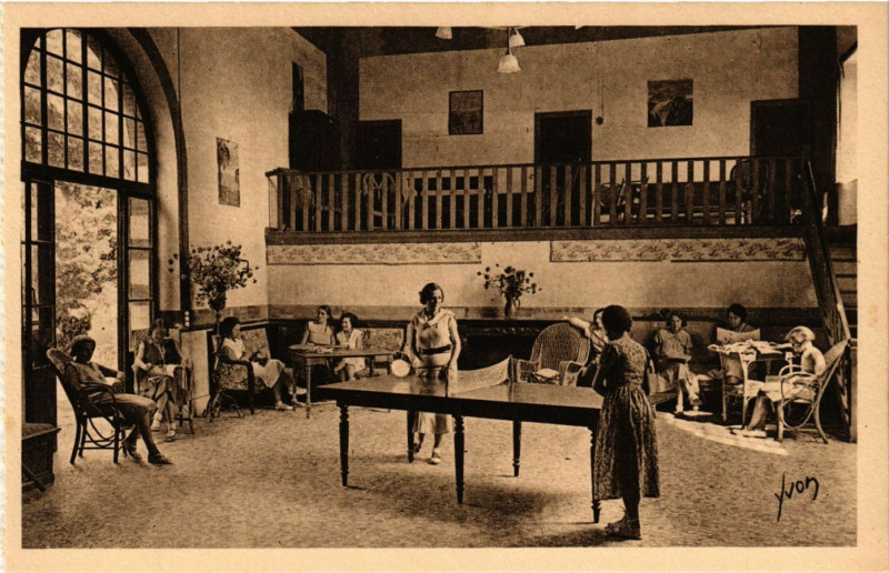Carte postale ancienne L'Oiseau Bleu -Boissy-l'Aillerie (Seine-et-Oise)-La Grande Salle à Boissy-l'Aillerie