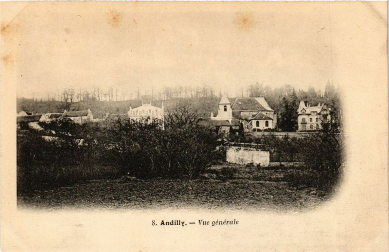 Carte postale ancienne Andilly - Vue générale à Andilly