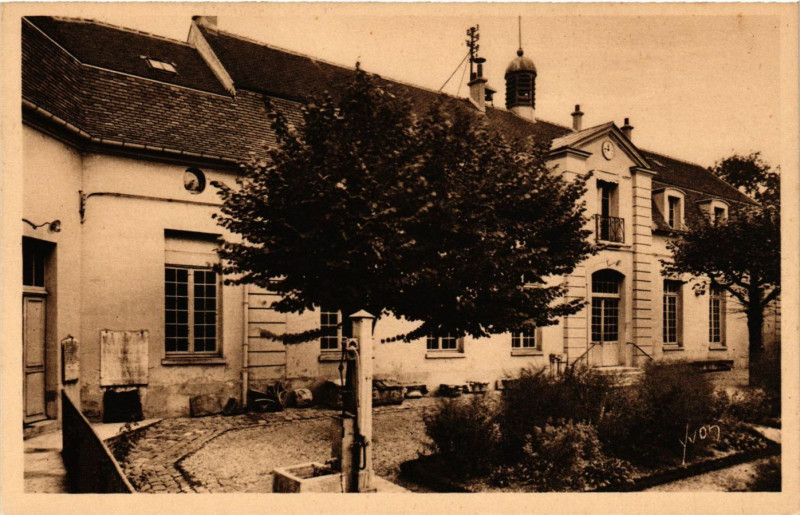 Carte postale ancienne Argenteuil (S.-et-O.) - Hospice des Vieillards (Ancien Hopital) à Argenteuil