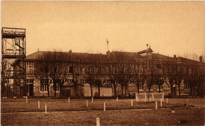 Carte postale ancienne Ermont (S.-et-O.) -Ecole de Filles à Ermont