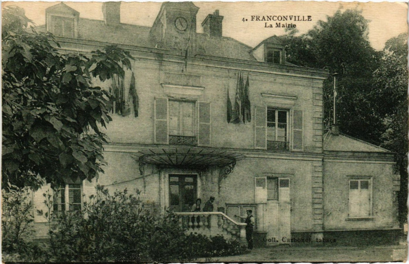 Carte postale ancienne Franconville - La Mairie à Franconville